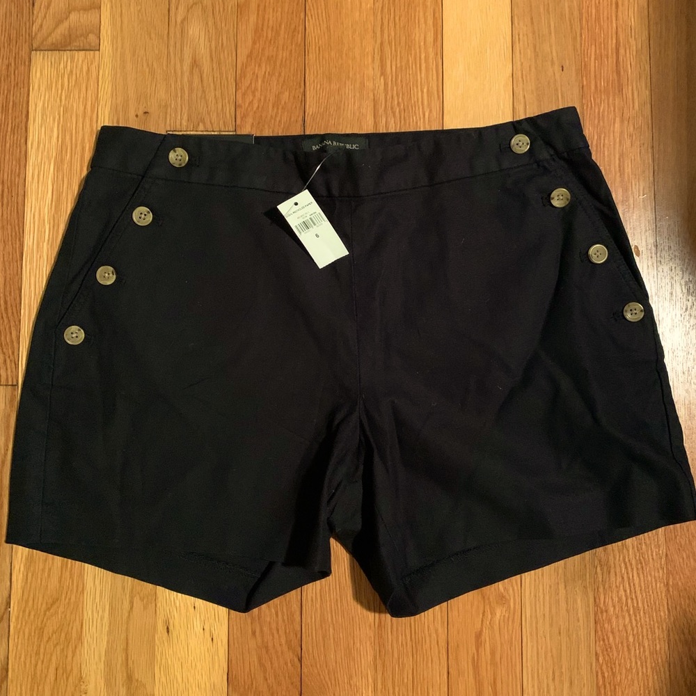 Banana Republic black shorts, size 6